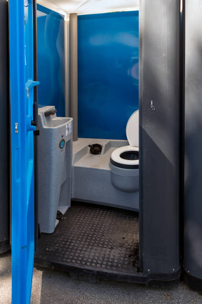 Affordable portable toilet rental in Godfrey, IL